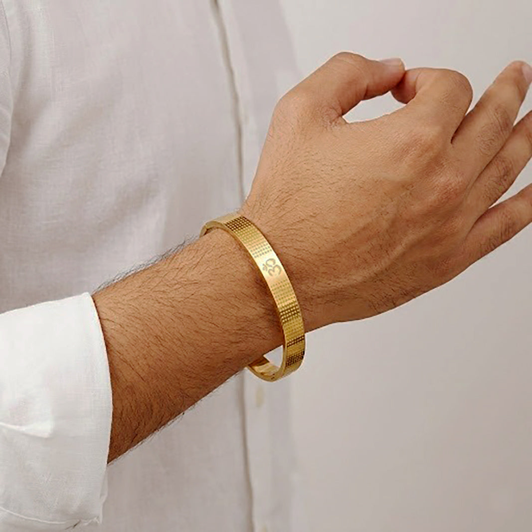 Kada Om For Men (Golden)